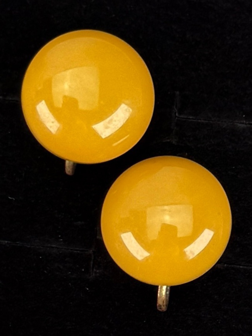 Vintage Mustard Yellow Screw Back Clip On Button Earrings Retro Mod